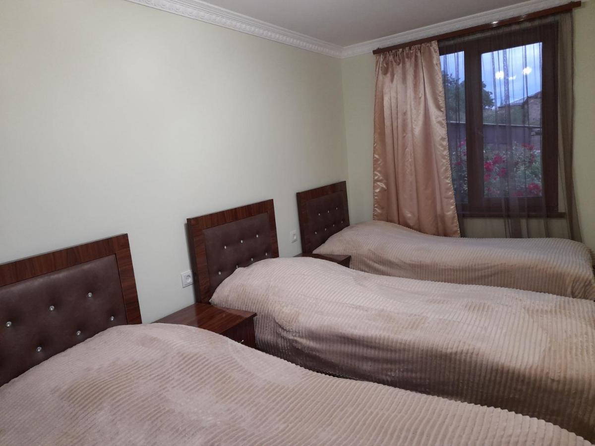 Bed and Breakfast Alexmila Tat'ev Exterior foto